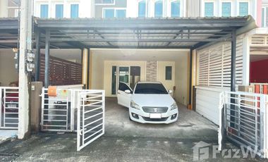 For sale 4 bedrooms townhouse in Mueang Samut Sakhon, Samut Sakhon