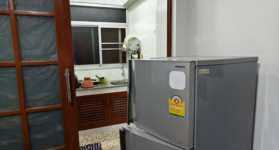 For rent studio apartment in Khlong Toei, Bangkok