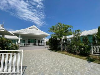 For rent 4 bedrooms villa in Hua Hin, Prachuap Khiri Khan
