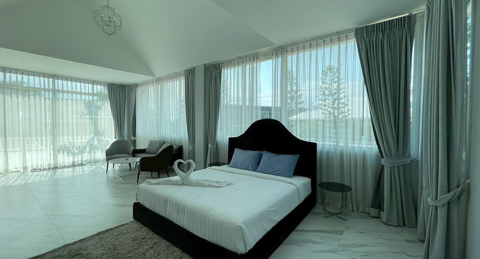 For rent 4 bedrooms villa in Hua Hin, Prachuap Khiri Khan