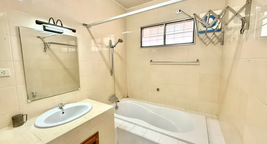 For rent 2 bedrooms house in Mae Rim, Chiang Mai