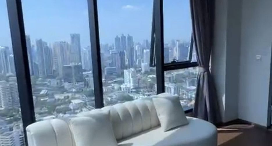 For rent 2 bedrooms condo in Khlong Toei, Bangkok