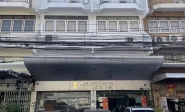 For sale 3 bedrooms retail Space in Bang Khen, Bangkok