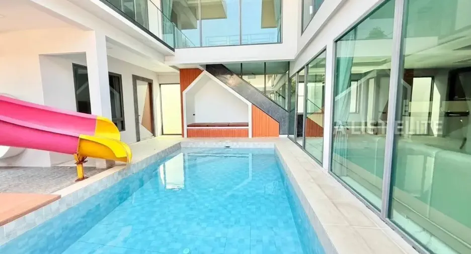 For rent 4 bedrooms house in Bang Lamung, Chonburi