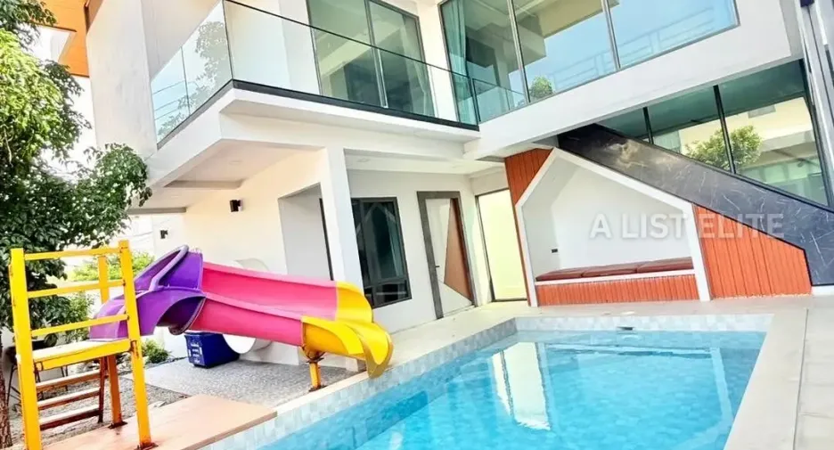 For rent 4 bedrooms house in Bang Lamung, Chonburi