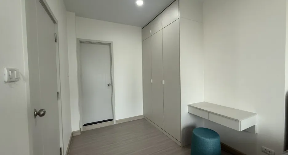For sale 1 bed condo in Chom Thong, Bangkok
