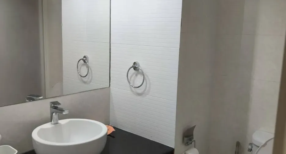 For rent 1 bed condo in Huai Khwang, Bangkok