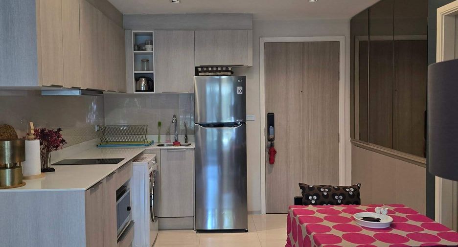 Wohnung zur Miete mit 2 Zimmer in Khlong Toei, Bangkok