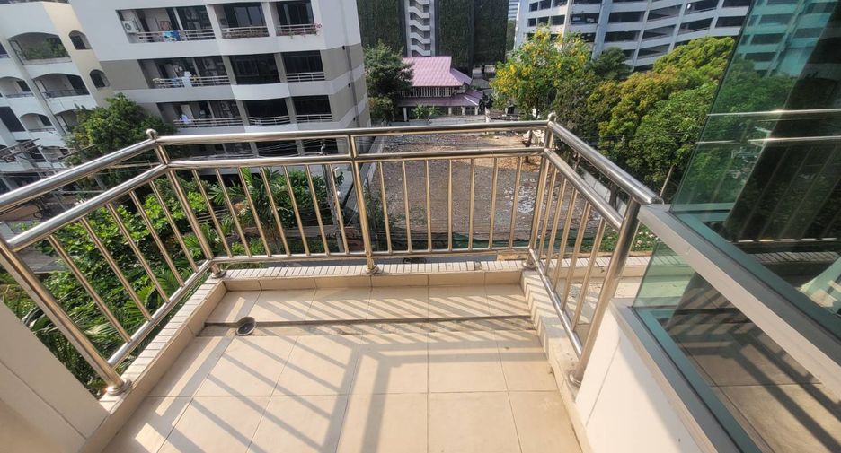Wohnung zur Miete mit 3 Zimmer in Sathon, Bangkok