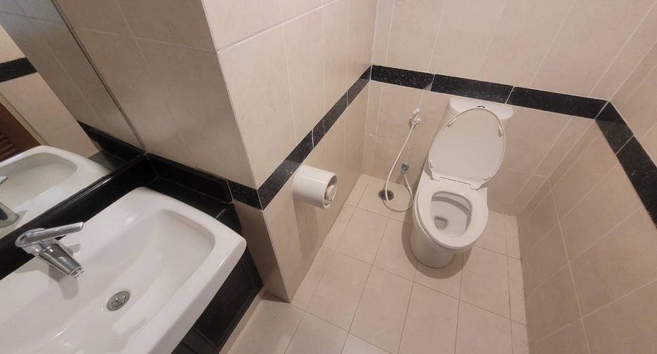 Wohnung zur Miete mit 3 Zimmer in Sathon, Bangkok