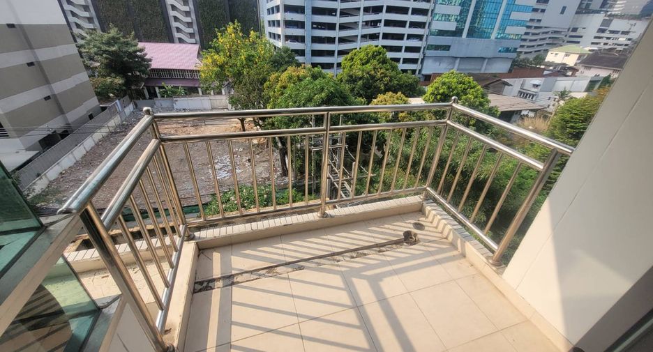Wohnung zur Miete mit 3 Zimmer in Sathon, Bangkok