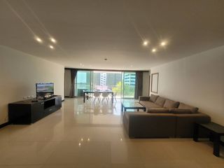 For rent 3 bedrooms condo in Sathon, Bangkok