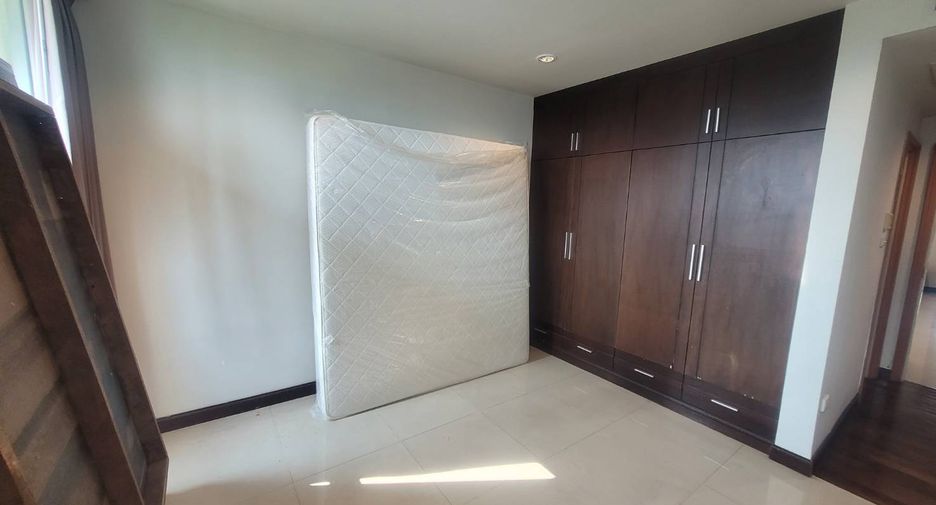 Wohnung zur Miete mit 3 Zimmer in Sathon, Bangkok