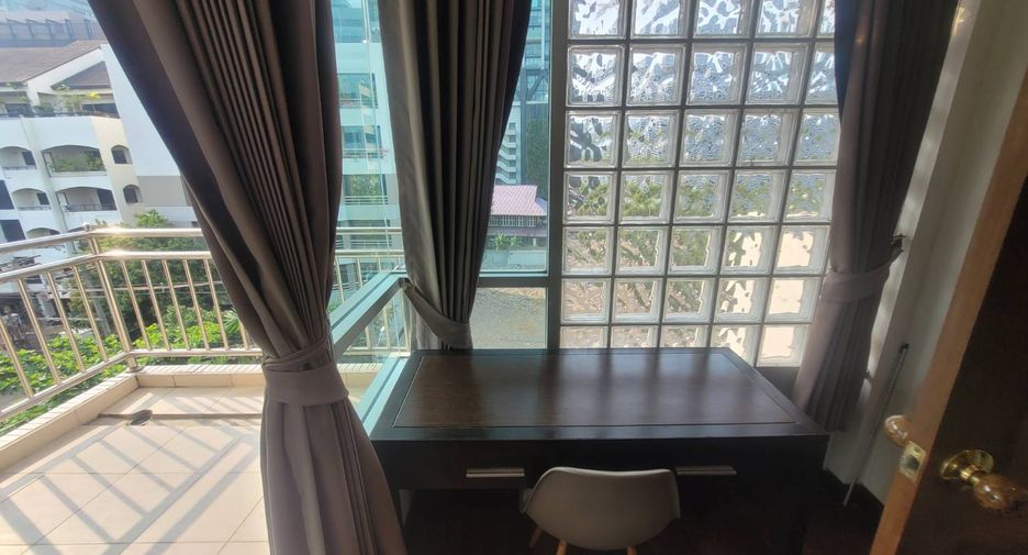 Wohnung zur Miete mit 3 Zimmer in Sathon, Bangkok