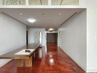 出租 4 卧室 公寓 在 Khlong Toei, 曼谷