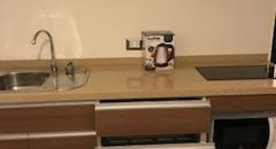 For rent 2 bedrooms condo in Sathon, Bangkok