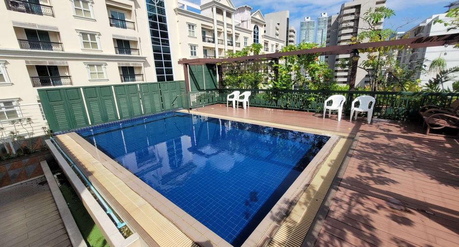 À louer 3 chambres condo à Khlong Toei, Bangkok