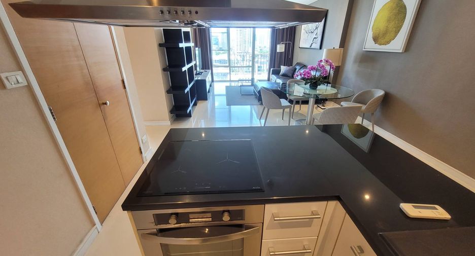 For rent 2 bedrooms condo in Khlong Toei, Bangkok