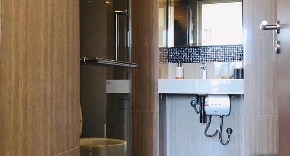 For rent and for sale 2 bedrooms condo in Watthana, Bangkok