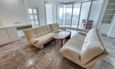 À louer 3 chambres condo à Watthana, Bangkok