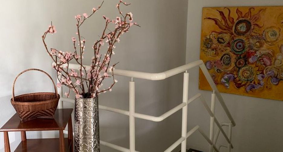 For rent 3 bedrooms condo in Watthana, Bangkok