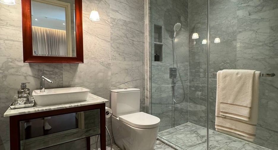 À louer et à vendre 1 chambre condo à Watthana, Bangkok