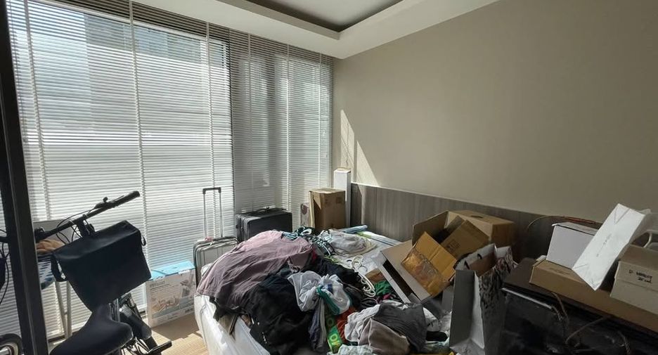 For rent 2 bedrooms condo in Khlong Toei, Bangkok