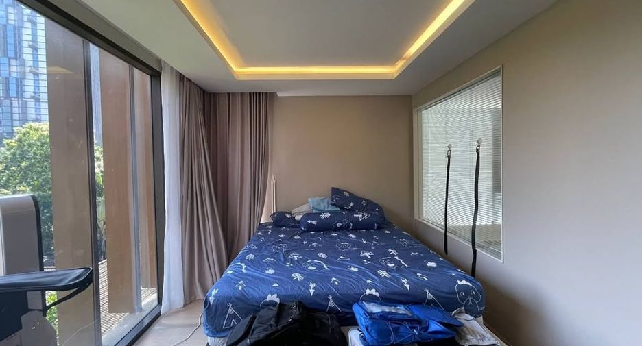 For rent 2 bedrooms condo in Khlong Toei, Bangkok
