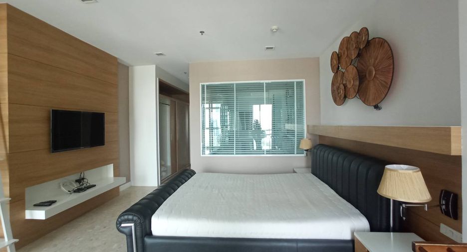 For rent 1 bed condo in Khlong Toei, Bangkok