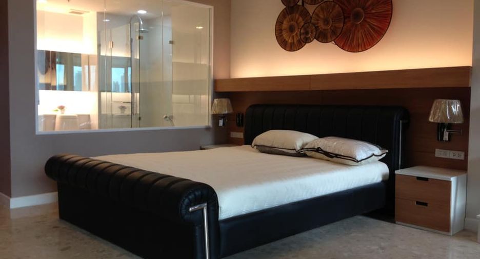 For rent 1 bed condo in Khlong Toei, Bangkok
