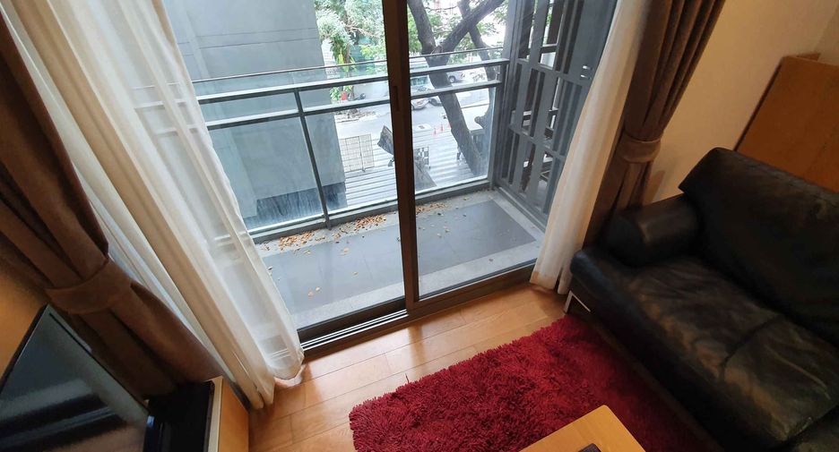 For rent 1 bed condo in Watthana, Bangkok