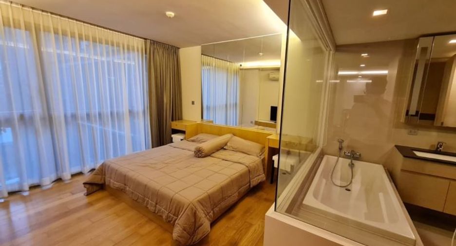 For rent 2 bedrooms condo in Watthana, Bangkok