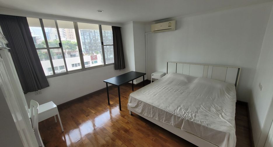 Condo en alquiler de 3 habitaciones en Watthana, Bangkok