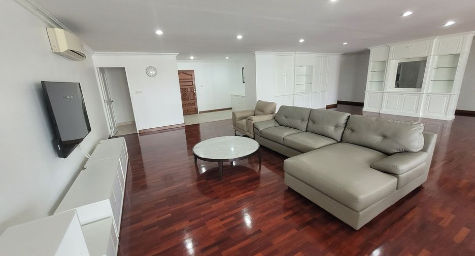 Condo en alquiler de 3 habitaciones en Watthana, Bangkok