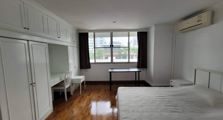 Condo en alquiler de 3 habitaciones en Watthana, Bangkok