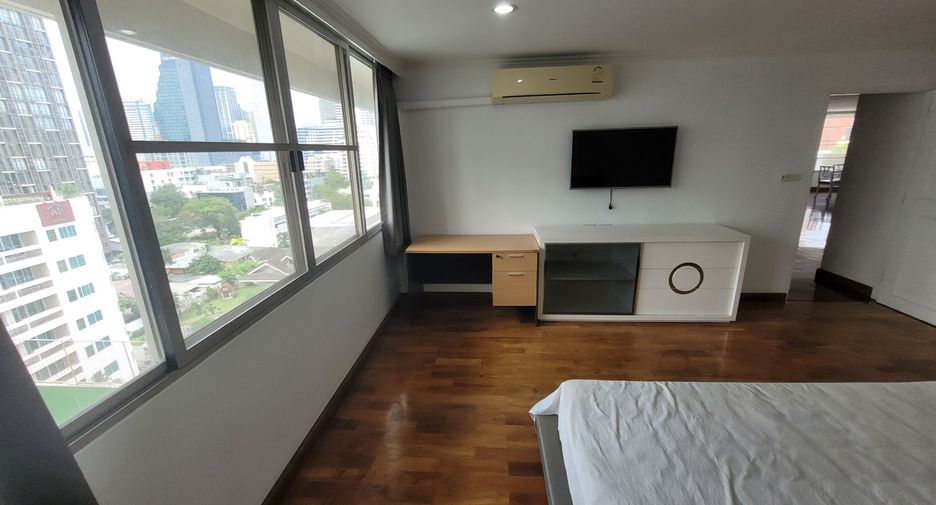 Condo en alquiler de 3 habitaciones en Watthana, Bangkok