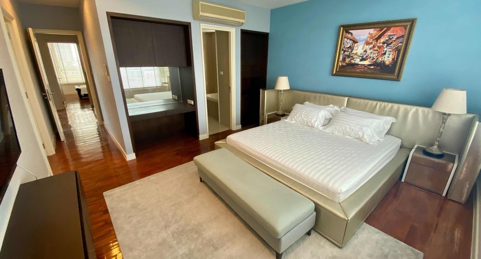 For rent 3 bedrooms condo in Watthana, Bangkok