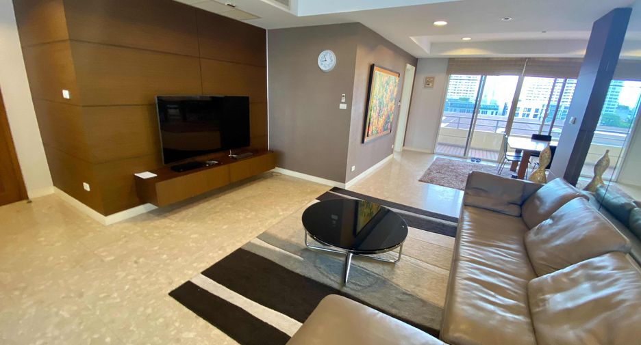 For rent 3 bedrooms condo in Watthana, Bangkok