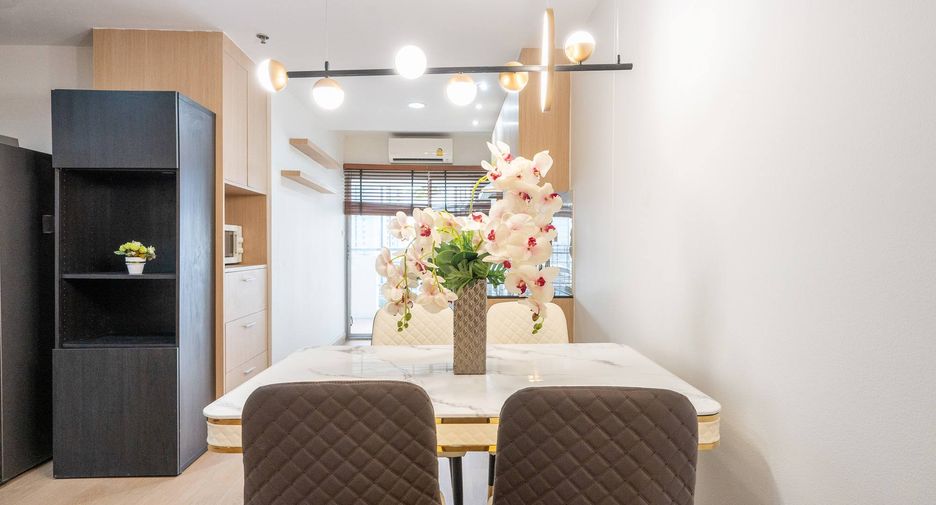 Condo en alquiler y en venta de 2 habitaciones en Khlong Toei, Bangkok