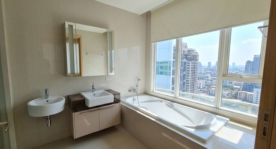 Wohnung zur Miete und zum Kauf mit 2 Zimmer in Khlong Toei, Bangkok