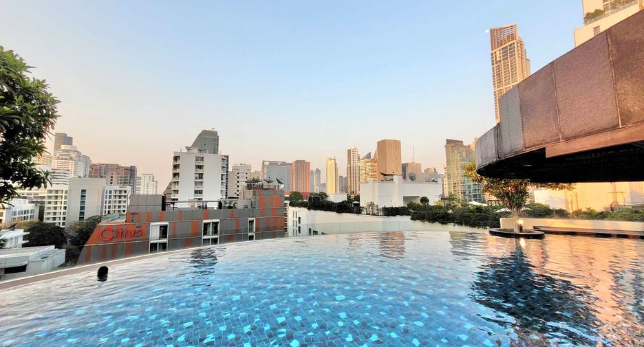 For rent 3 bedrooms condo in Watthana, Bangkok