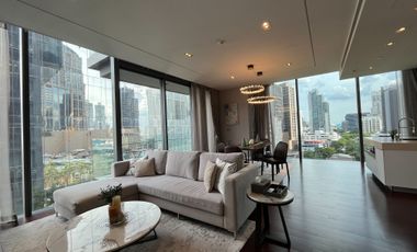 For rent 2 bedrooms condo in Khlong Toei, Bangkok
