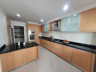 For rent 3 bedrooms condo in Watthana, Bangkok
