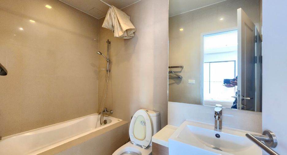 For rent 1 bed condo in Khlong Toei, Bangkok