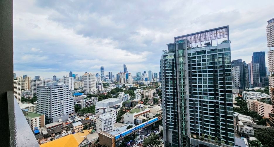 For rent 1 bed condo in Khlong Toei, Bangkok