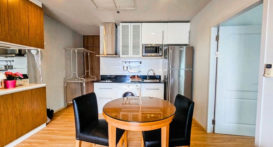 For rent 1 bed condo in Khlong Toei, Bangkok
