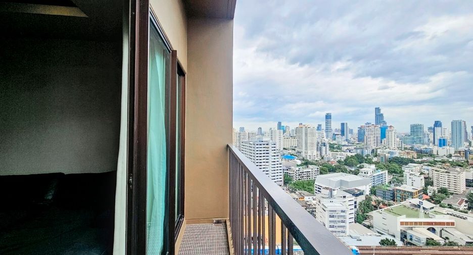 For rent 1 bed condo in Khlong Toei, Bangkok