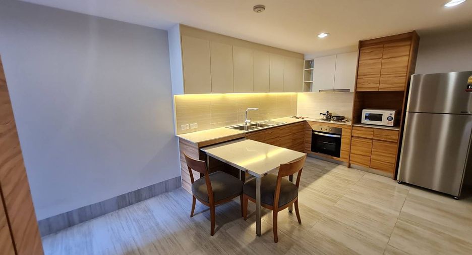 Condo en alquiler de 4 habitaciones en Yan Nawa, Bangkok