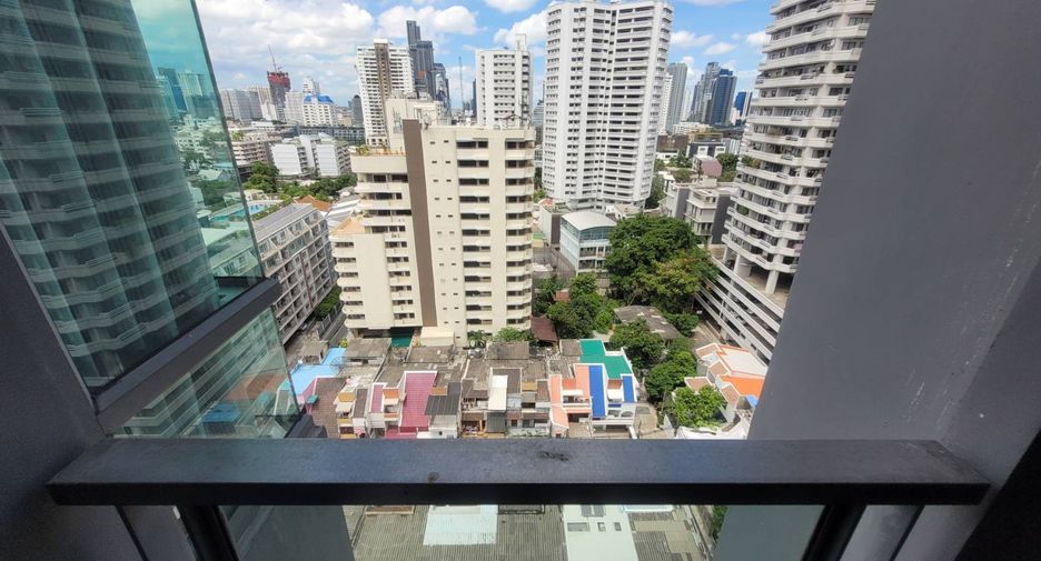 Condo en alquiler de 1 habitaciones en Watthana, Bangkok