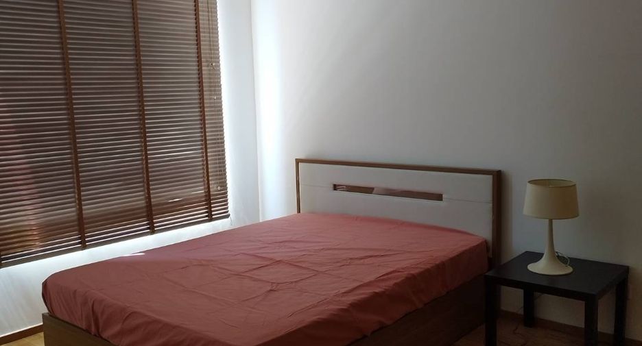 For rent 2 bedrooms condo in Sathon, Bangkok